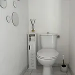 Prázdninový dům Jolie Colombe, Maison 3 Ch 2 Sdb Beau Jardin Terrasse Amenagee A 15 Mn A Pied De La Du Centre En Bessin Proche Golf Et D'omaha Et Bayeux Port-en-Bessin-Huppain