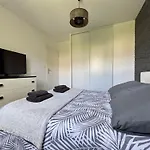 Jolie Colombe, Maison 3 Ch 2 Sdb Beau Jardin Terrasse Amenagee A 15 Mn A Pied De La Du Centre En Bessin Proche Golf Et D'omaha Et Bayeux Port-en-Bessin-Huppain