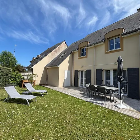 Jolie Colombe, Maison 3 Ch 2 Sdb Beau Jardin Terrasse Amenagee A 15 Mn A Pied De La Du Centre En Bessin Proche Golf Et D'omaha Et Bayeux Prázdninový dům