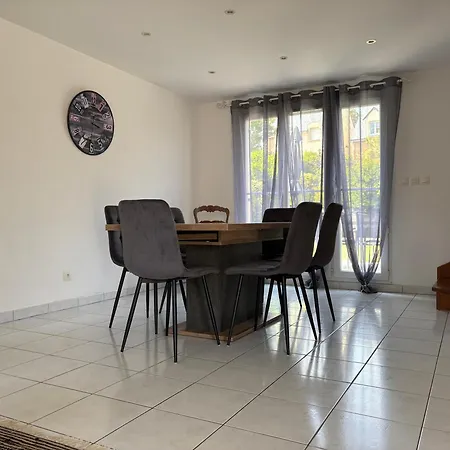 Jolie Colombe, Maison 3 Ch 2 Sdb Beau Jardin Terrasse Amenagee A 15 Mn A Pied De La Du Centre En Bessin Proche Golf Et D'omaha Et Bayeux