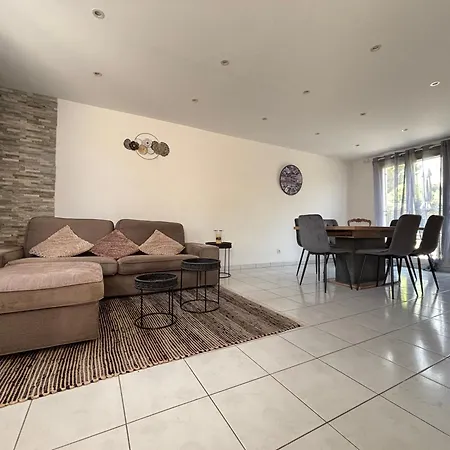 Jolie Colombe, Maison 3 Ch 2 Sdb Beau Jardin A 15 Mn A Pied De La Et Centre En Bessin Proche Omaha Et Bayeux Port-en-Bessin-Huppain