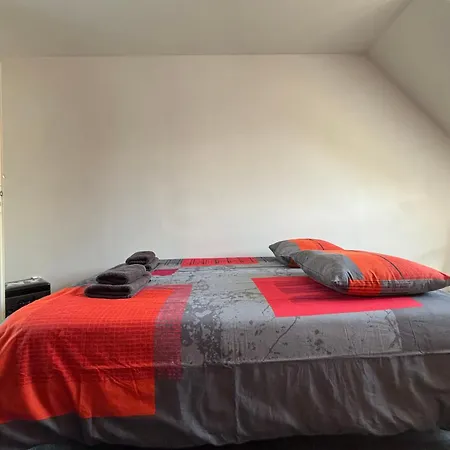 Jolie Colombe, Maison 3 Ch 2 Sdb Beau Jardin Terrasse Amenagee A 15 Mn A Pied De La Du Centre En Bessin Proche Golf Et D'omaha Et Bayeux *