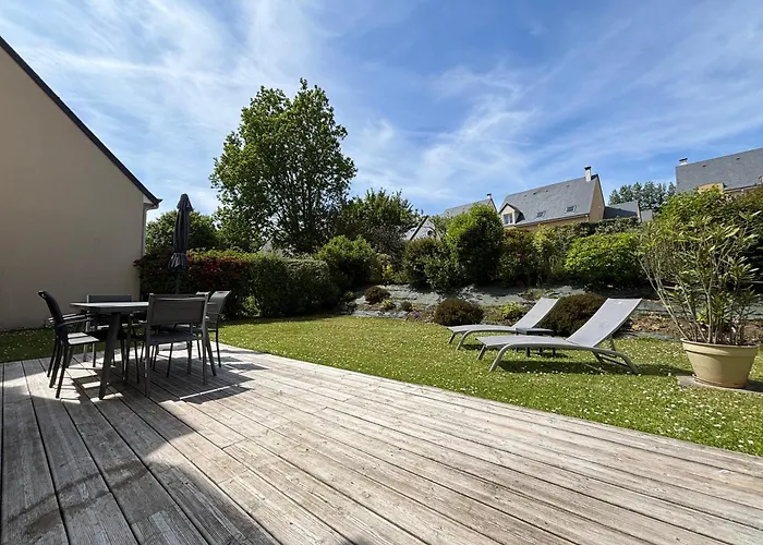 Jolie Colombe, Maison 3 Ch 2 Sdb Beau Jardin Terrasse Amenagee A 15 Mn A Pied De La Du Centre En Bessin Proche Golf Et D'omaha Et Bayeux Port-en-Bessin-Huppain