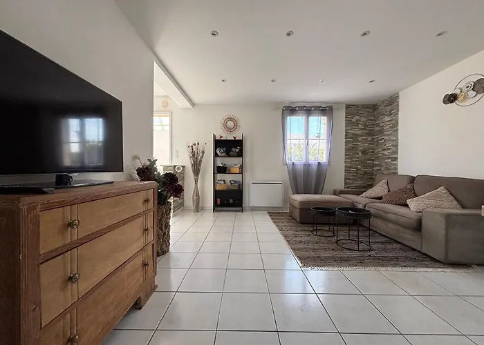 Jolie Colombe, Maison 3 Ch 2 Sdb Beau Jardin Terrasse Amenagee A 15 Mn A Pied De La Du Centre En Bessin Proche Golf Et D'omaha Et Bayeux * Port-en-Bessin-Huppain