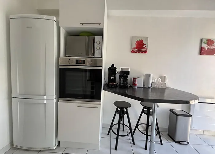 Jolie Colombe, Maison 3 Ch 2 Sdb Beau Jardin Terrasse Amenagee A 15 Mn A Pied De La Du Centre En Bessin Proche Golf Et D'omaha Et Bayeux * Port-en-Bessin-Huppain