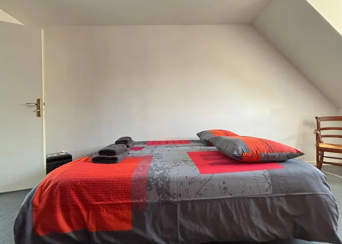 Jolie Colombe, Maison 3 Ch 2 Sdb Beau Jardin Terrasse Amenagee A 15 Mn A Pied De La Du Centre En Bessin Proche Golf Et D'omaha Et Bayeux *