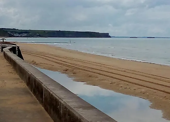 Prázdninový dům Jolie Colombe, Maison 3 Ch 2 Sdb Beau Jardin Terrasse Amenagee A 15 Mn A Pied De La Du Centre En Bessin Proche Golf Et D'omaha Et Bayeux Port-en-Bessin-Huppain